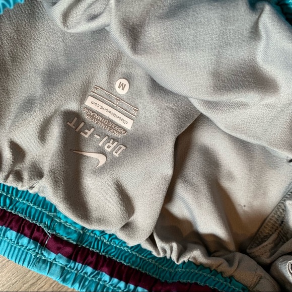 Dri-fit Nike workout / Athletic / running shorts - Picture 4 of 8